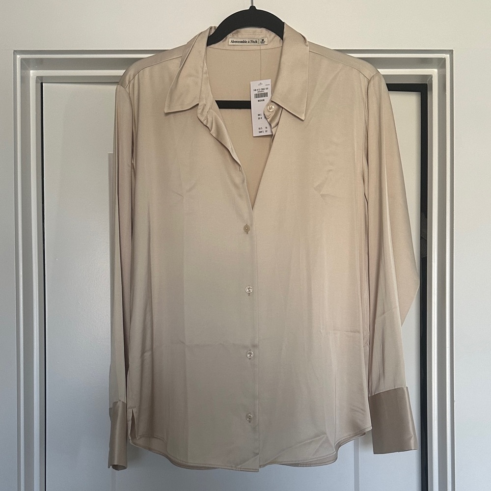 Abercrombie & Fitch Cream Button-Up Shirt